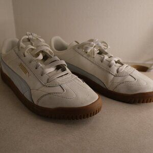 Puma Cream Sneakers